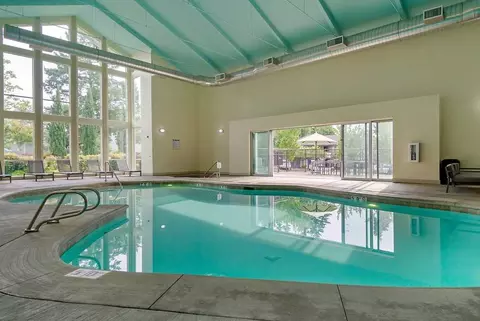 13700 NE 10th Pl, Bellevue, WA 98005 photo 3