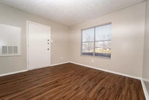2359 Highland Rd, Dallas, TX 75228 photo 2