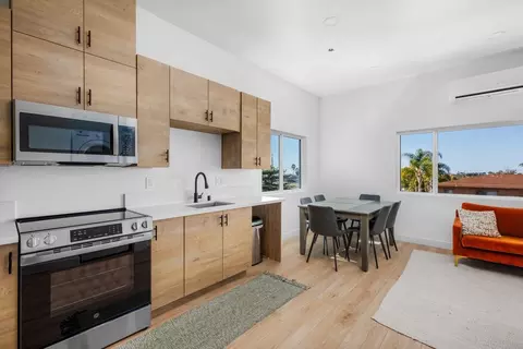 2110 Drescher St, San Diego, CA 92111