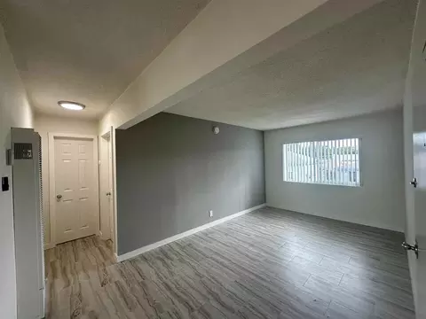 9328 Palm St, Bellflower, CA 90706 photo 9