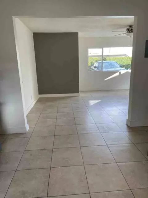 9328 Palm St, Bellflower, CA 90706 photo 20