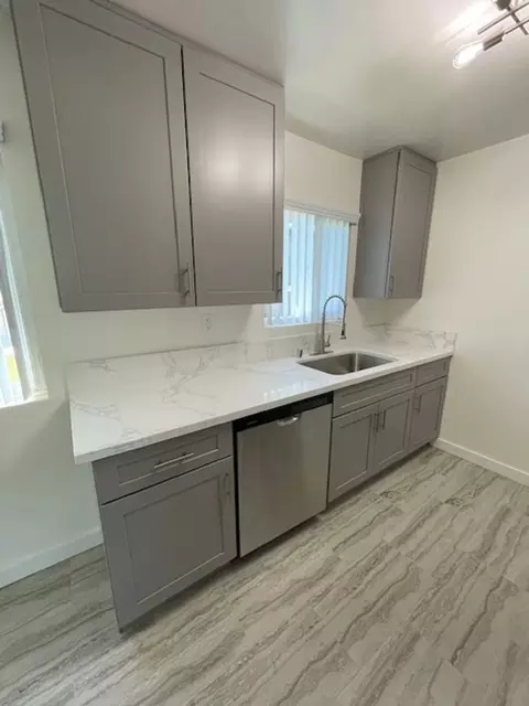 9328 Palm St, Bellflower, CA 90706 photo 4
