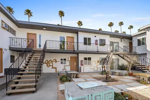 2561 W Avenue 30, Los Angeles, CA 90065