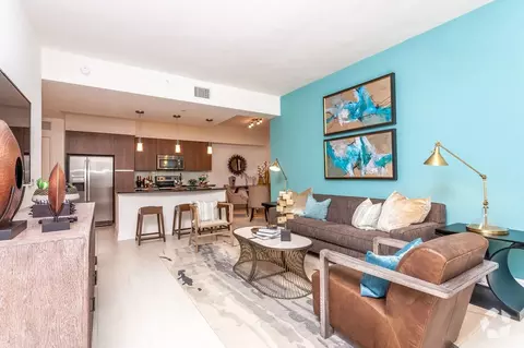 20080 W Dixie Hwy, Miami, FL 33180 photo 12