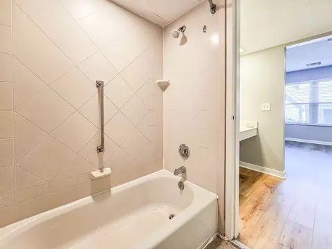 7010 Hascall St, Omaha, NE 68106 photo 7