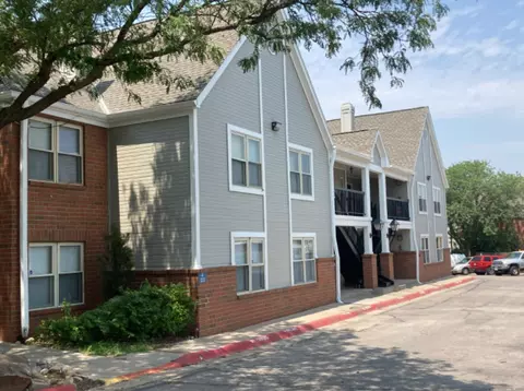 7010 Hascall St, Omaha, NE 68106