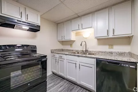6380 Cheviot Rd, White Oak, OH 45247