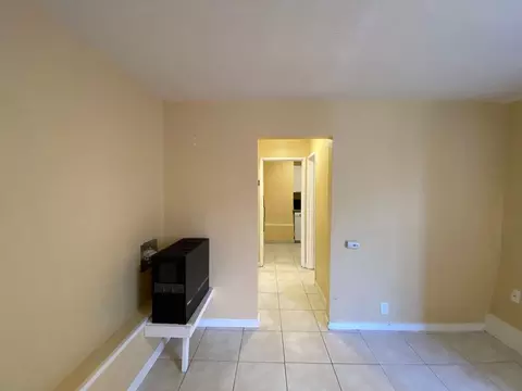 480 37th St, Oakland, CA 94609