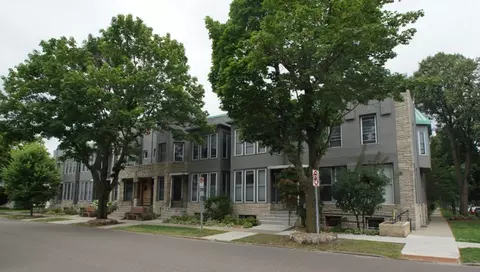 91 Victoria St S, Saint Paul, MN 55105