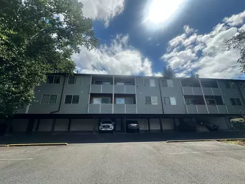 5631 Highway Pl, Everett, WA 98203