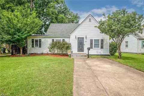 8101 Colin Dr, Norfolk, VA 23518