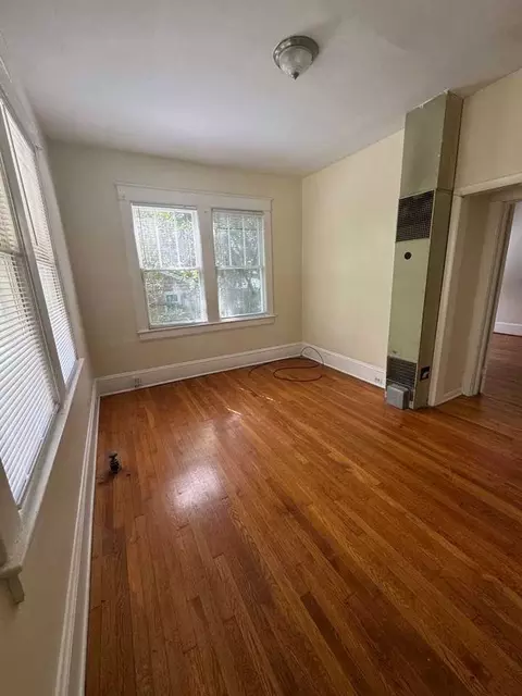 407 Chamberlain St, Raleigh, NC 27607