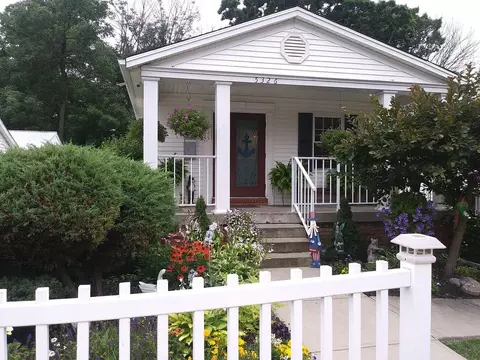 5410 Lees Crossing Dr, Monfort Heights, OH 45239