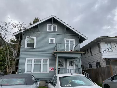 4738 16th Ave NE, Seattle, WA 98105