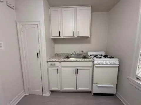 800 East Dr, Oklahoma City, OK 73105