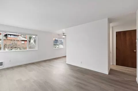 611 615 12th Ave E #611-611, Seattle, WA 98102