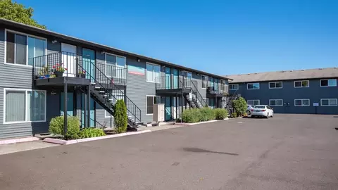 2440 SE 87th Ave, Portland, OR 97216