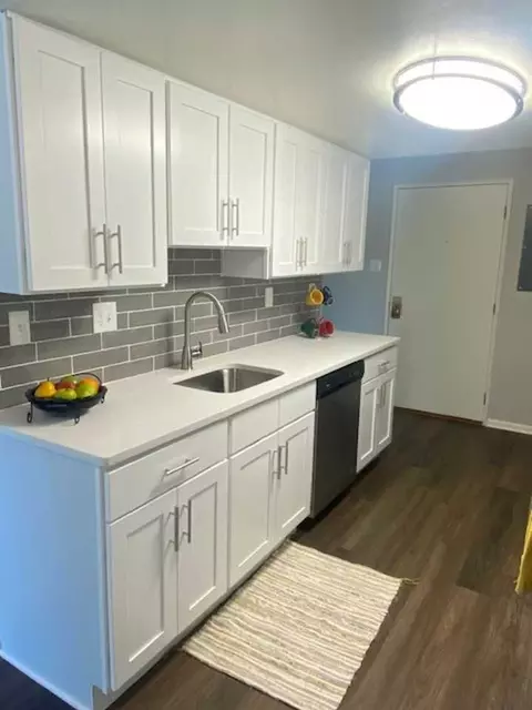 303 W State St, Doylestown, PA 18901