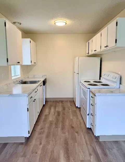4810 Sunnyside Rd SE, Salem, OR 97302