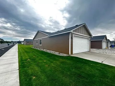 7602 S Fruitvale Rd, Cheney, WA 99004