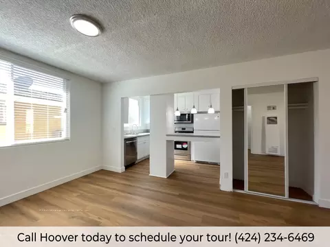 7351 Variel Ave, Los Angeles, CA 91303