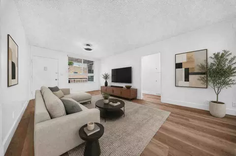 7351 Variel Ave, Los Angeles, CA 91303
