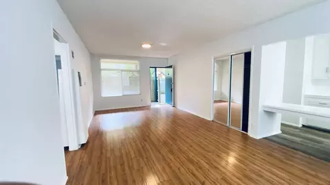 7351 Variel Ave, Los Angeles, CA 91303