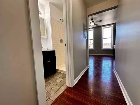 3235 S Racine Ave, Chicago, IL 60608