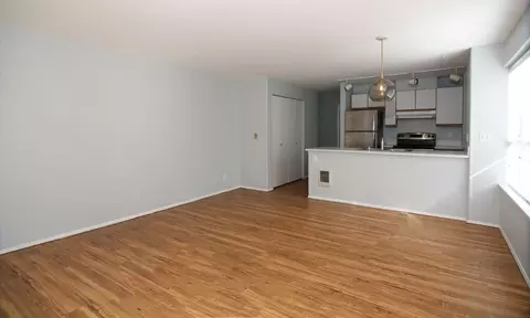 1726 Belmont Ave, Seattle, WA 98122