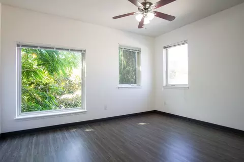 103 S Meade St, Portland, OR 97201