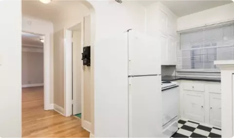 708 NW 19th Ave, Portland, OR 97209