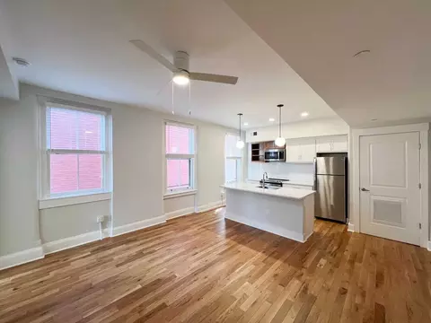 210 W 12th St, Cincinnati, OH 45202