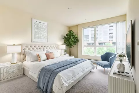 10688 NE 10th St, Bellevue, WA 98004 photo 9