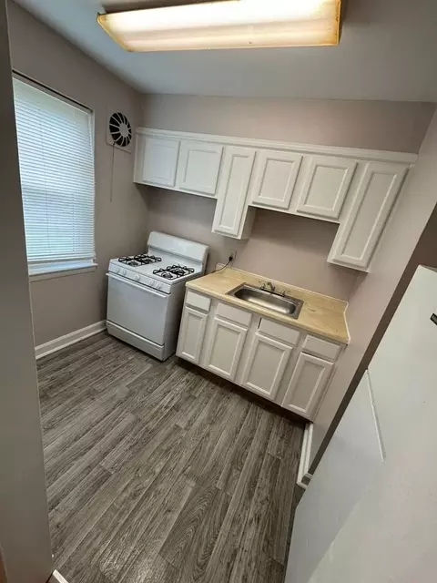5803 Oakview Ave, Baltimore, MD 21239