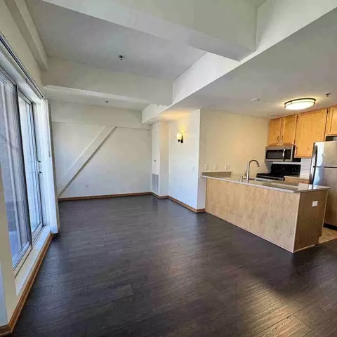 12 N Butler St, Madison, WI 53703