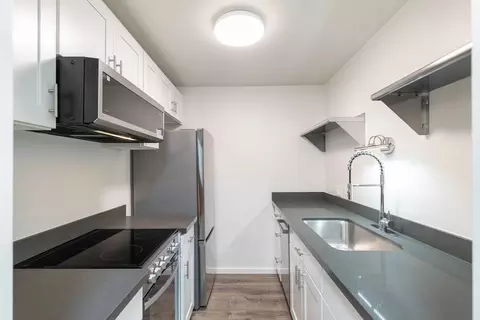 1519 NW 65th St, Seattle, WA 98117