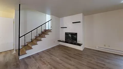 1519 NW 65th St, Seattle, WA 98117