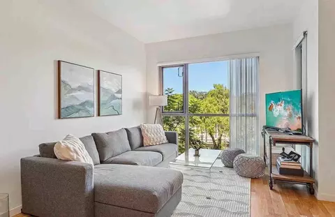 889 Date St, San Diego, CA 92101