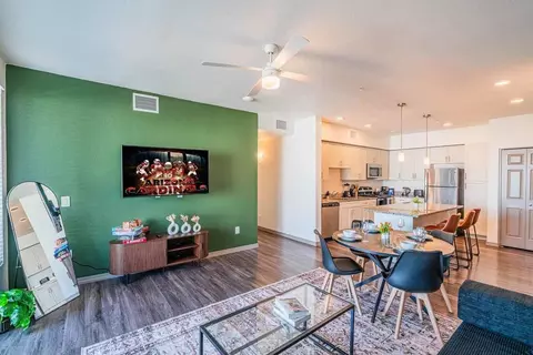 9456 W Georgia Ave, Glendale, AZ 85305