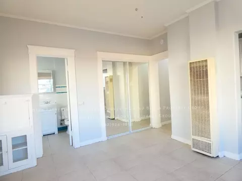 326 W 5th St, Long Beach, CA 90802