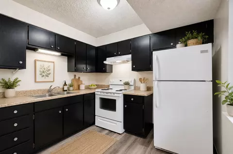 1931 11th Ave, Greeley, CO 80631
