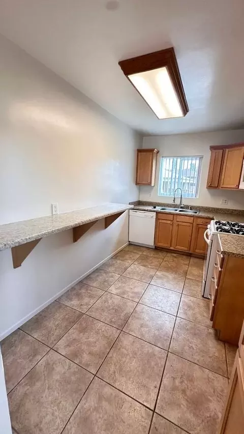 449 Melody Ln, Placentia, CA 92870 photo 7