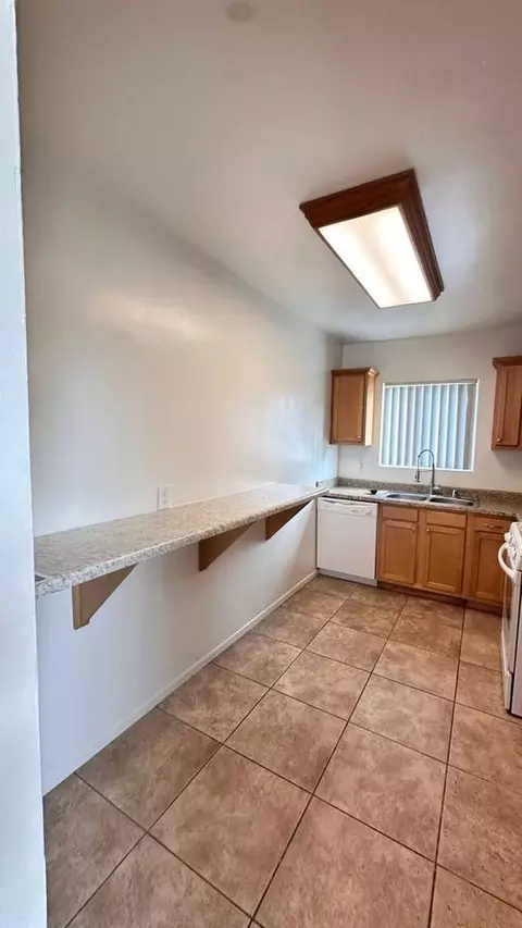 449 Melody Ln, Placentia, CA 92870 photo 5