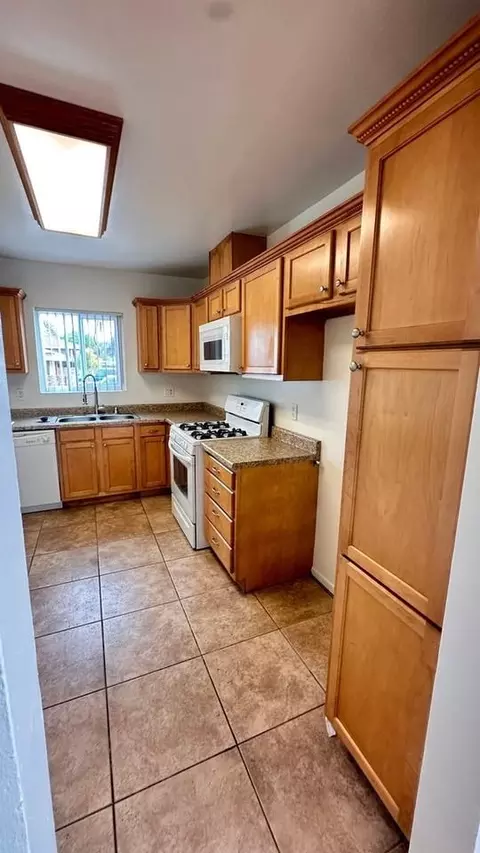 449 Melody Ln, Placentia, CA 92870 photo 6
