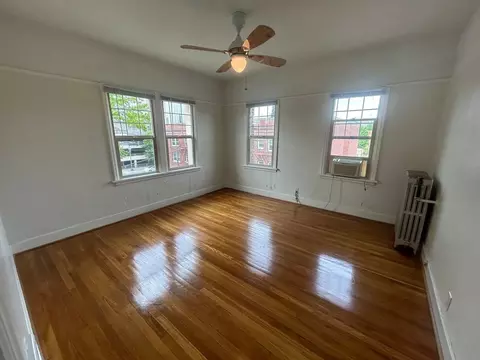1530 NE 10th Ave, Portland, OR 97232
