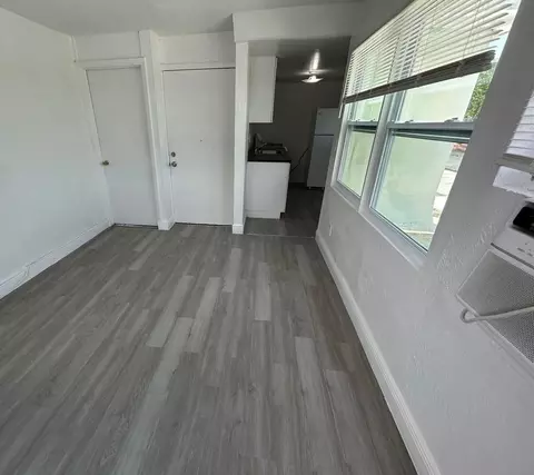 6 235245 Sw 6th Ave, Miami, FL 33130