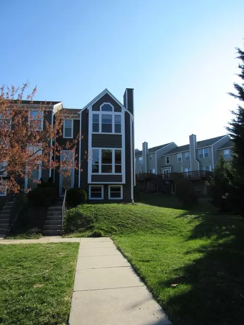 7734 Chatfield Ln, Ellicott City, MD 21043