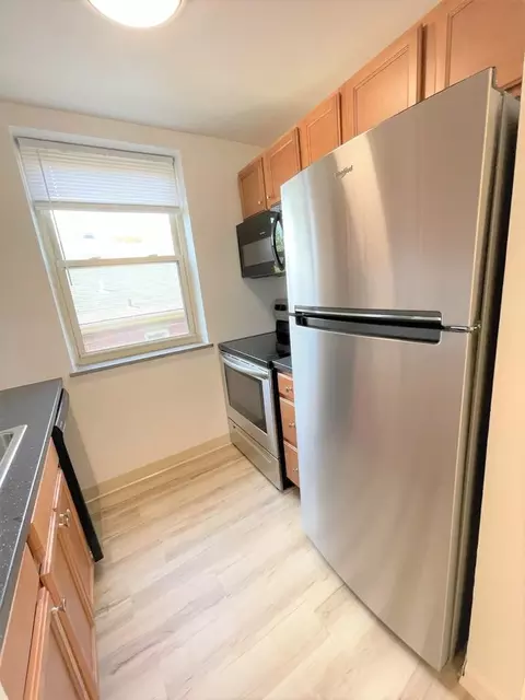 5710 Phillips Ave #A16, Pittsburgh, PA 15217