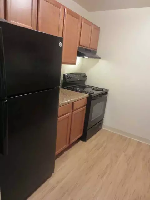 6350 Forward Ave #21, Pittsburgh, PA 15217