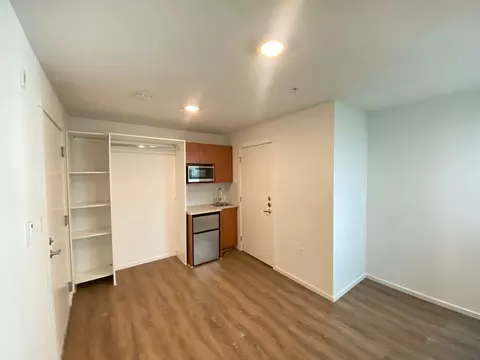 450 Central Way, Kirkland, WA 98033